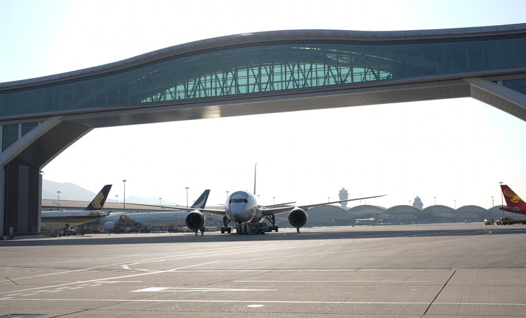 Bandara Hong Kong Perketat Pemeriksaan Terkait Penyakit Misterius di Kongo